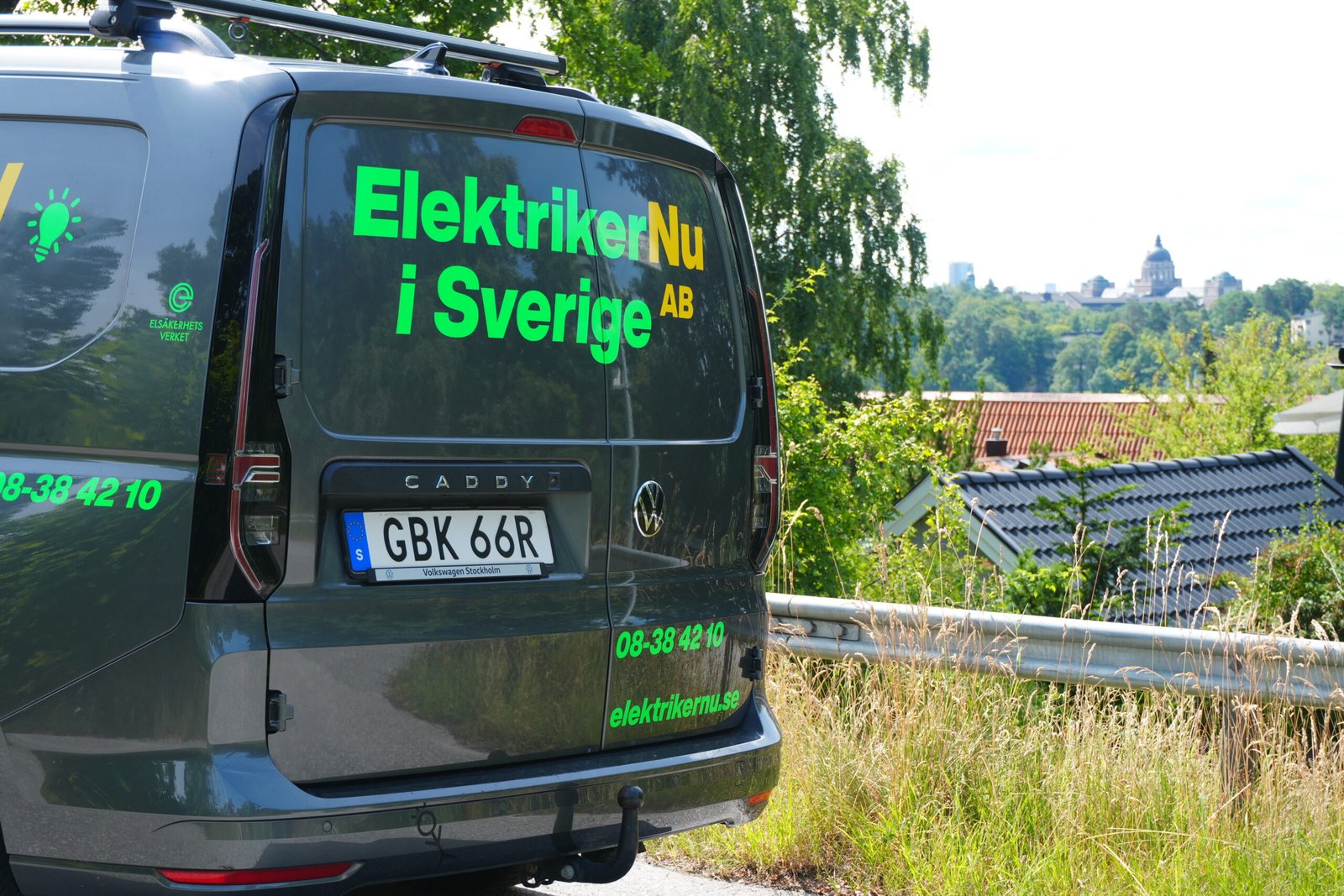 Elektriker Norrmalm - servicebil på uppdrag